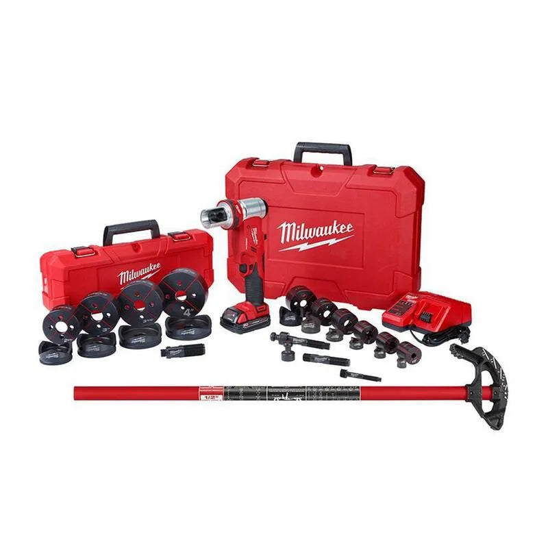 18-Volt Kit de Knockout sans fil de 18 volts de Milwaukee, 1/2 po, 4 po, conception sans fil, M18, 2 in, 4 in